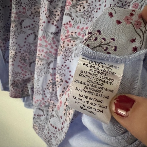 Pleat Front Ditsy Floral Blouse V Neck 3/4 Sleeve 2X Studio B Bobeau - Picture 6 of 10